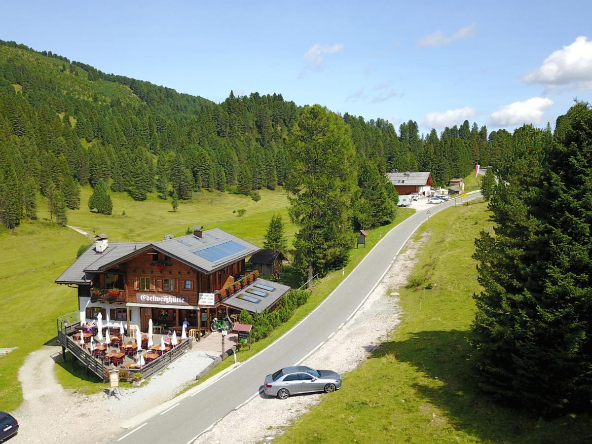 Edelweisshuette Hotel Funes  Bagian luar foto